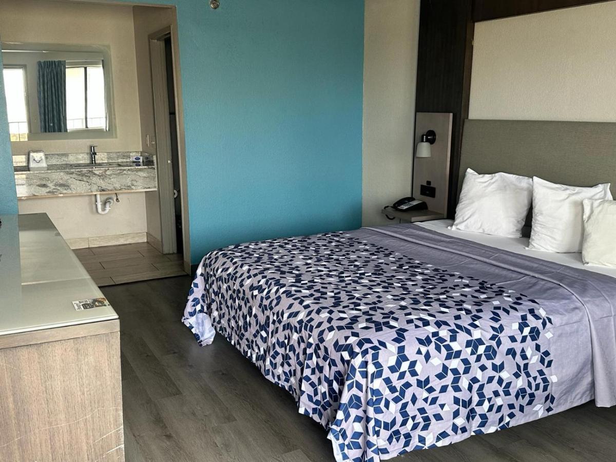 Days Inn By Wyndham El Paso Airport East Zewnętrze zdjęcie