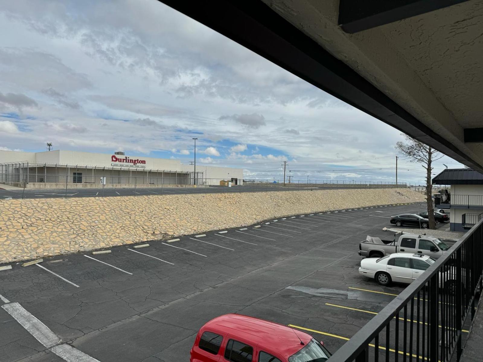 Days Inn By Wyndham El Paso Airport East Zewnętrze zdjęcie