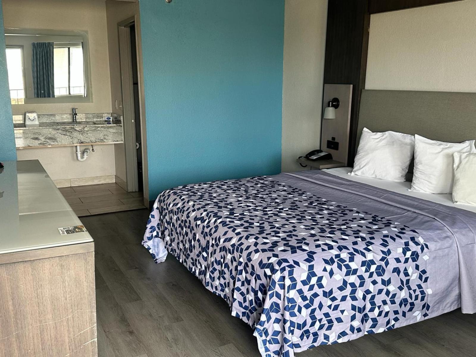 Days Inn By Wyndham El Paso Airport East Zewnętrze zdjęcie